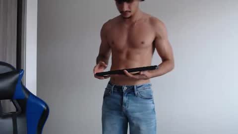 leostorm25 online show from 02/25/26, 08:18