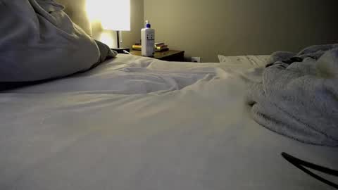 Snapshot of leowelchel chatting on 01/14/25, 05:01 Leo online show from 01/14/25, 05:01