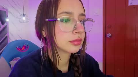 Snapshot of leri_rose_ chatting on 05/05/26, 11:40 online show from 05/05/26, 11:40