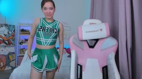 Valerie online show from 10/25/25, 03:03