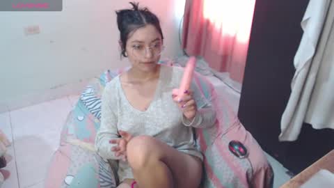 Leslie online show from 09/23/25, 08:34