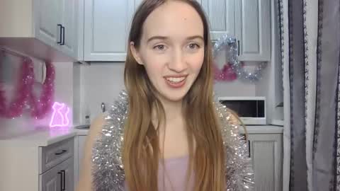 Snapshot of leslie_my_lovee chatting on 12/16/24, 11:07 LESLIE online show from 12/16/24, 11:07