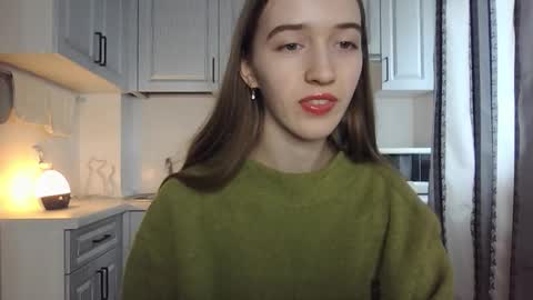 Snapshot of leslie_my_lovee chatting on 09/28/25, 11:04 LESLIE online show from 09/28/25, 11:04