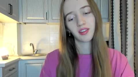 Snapshot of leslie_my_lovee chatting on 11/17/25, 07:52 LESLIE online show from 11/17/25, 07:52