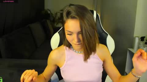 Leslie online show from 04/29/26, 02:37
