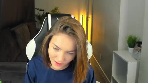 Leslie online show from 05/23/26, 01:11