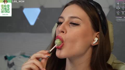 LeslieKorfs online show from 01/27/25, 01:59