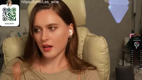 LeslieKorfs online show from 10/27/25, 08:46