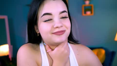 Snapshot of leslierowe chatting on 10/03/25, 04:37 LeslieRowe online show from 10/03/25, 04:37