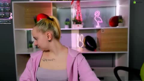 lesly_chilli online show from 02/22/26, 01:20