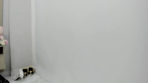 Lesly Santodomingo online show from 05/31/26, 06:09