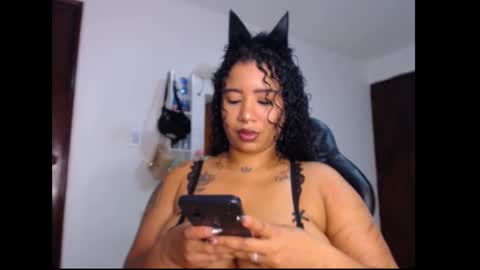 lesly online show from 09/09/25, 01:49