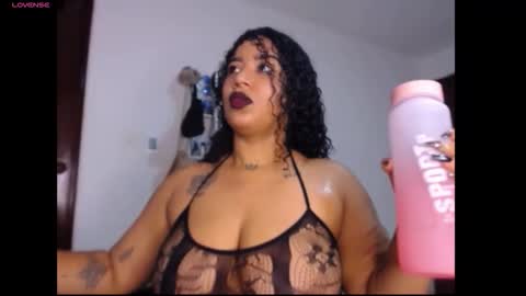 lesly online show from 09/23/25, 01:30