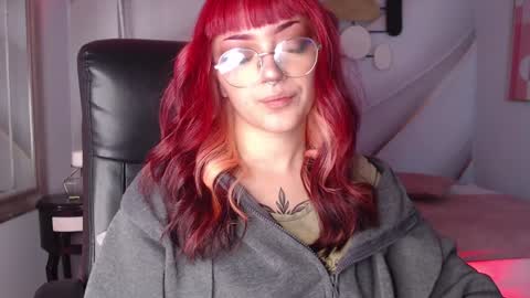 Snapshot of lessboobs_gh chatting on 01/12/25, 11:50 Less online show from 01/12/25, 11:50