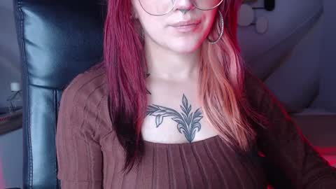 Snapshot of lessboobs_gh chatting on 01/15/25, 03:07 Less online show from 01/15/25, 03:07