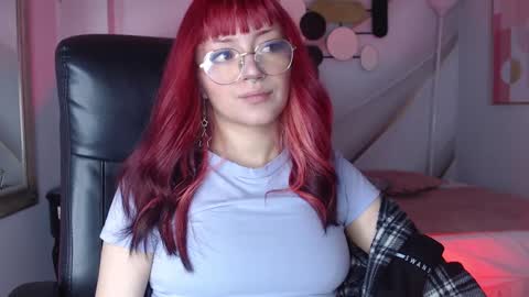 Snapshot of lessboobs_gh chatting on 01/18/25, 11:54 Less online show from 01/18/25, 11:54