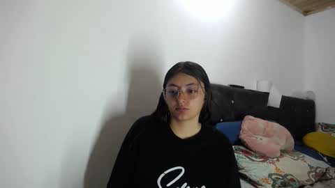 lessliee online show from 12/05/24, 11:05