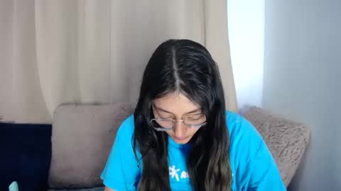 lessliee online show from 03/29/26, 07:08