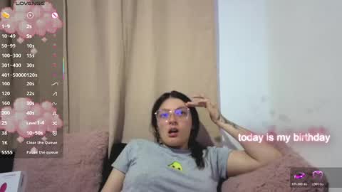 lessliee online show from 05/19/26, 07:37