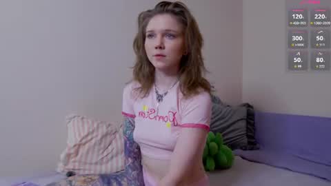 Snapshot of lessysweety chatting on 07/17/26, 03:35 Lessy online show from 07/17/26, 03:35