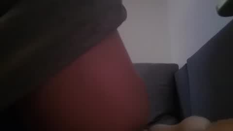 Snapshot of lestaro chatting on 01/12/25, 08:36 neoglo online show from 01/12/25, 08:36