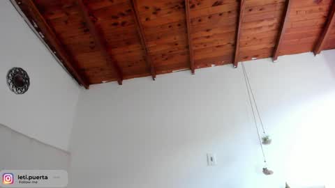 Snapshot of leticiaroldan chatting on 02/02/25, 09:45 Leticia online show from 02/02/25, 09:45