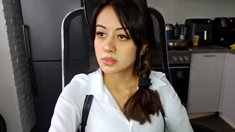 Emily online show from 06/26/26, 11:25