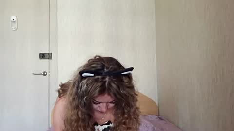 Emily online show from 07/10/26, 12:08