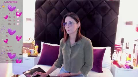 letiziia online show from 02/18/25, 08:25