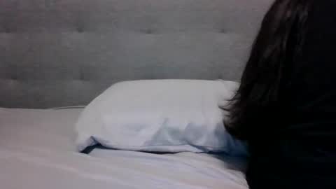 lets_play143 online show from 11/11/25, 12:54