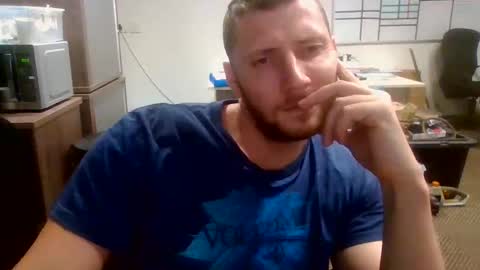 Snapshot of letsbeadventurous chatting on 02/13/25, 09:17 The Silent type online show from 02/13/25, 09:17