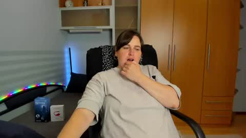 Naomi online show from 07/09/26, 06:28