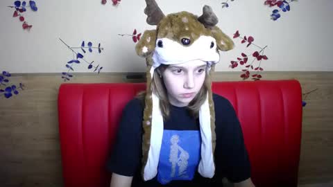 Snapshot of letty_curly chatting on 12/05/24, 12:22 letty_curly online show from 12/05/24, 12:22