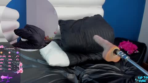 Maria Jose online show from 01/17/25, 04:57