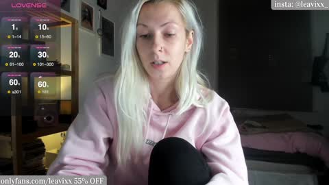 LeaVixx online show from 12/17/24, 05:36