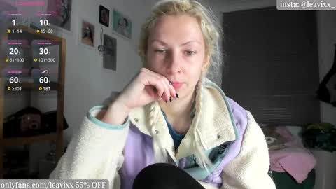 LeaVixx online show from 03/11/25, 06:41