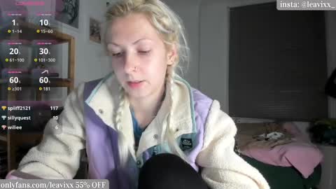 LeaVixx online show from 03/11/25, 09:48