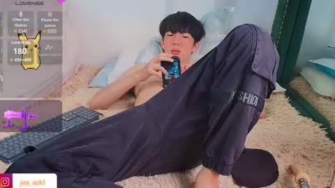 Levi  online show from 03/07/25, 09:17