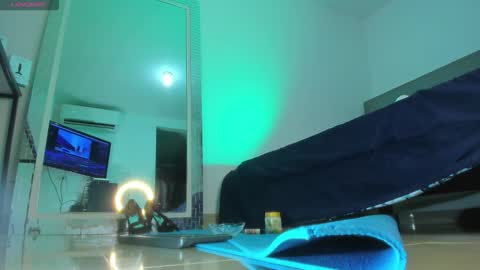 Snapshot of levisconny chatting on 02/07/26, 12:47 I am Salom online show from 02/07/26, 12:47