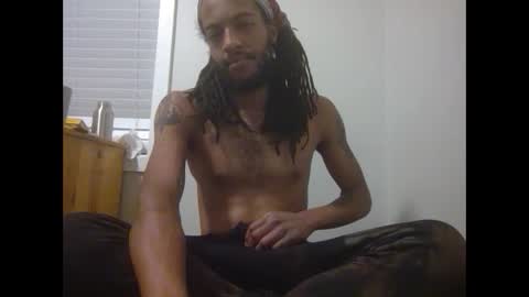 Snapshot of levitt_pearse chatting on 12/10/24, 02:48 Levitt Pearse online show from 12/10/24, 02:48