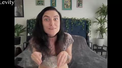 Snapshot of levity_opossum chatting on 09/17/25, 12:01 Levity online show from 09/17/25, 12:01