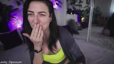 Snapshot of levity_opossum chatting on 11/09/25, 09:57 Levity online show from 11/09/25, 09:57