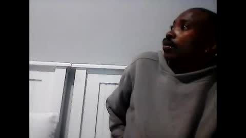 Snapshot of lewinskytheone chatting on 12/17/25, 06:36 lewinskytheone online show from 12/17/25, 06:36