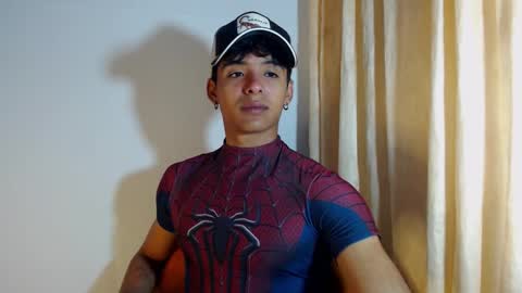 i  am lewis ly EDUARDO MEMDOZA15 online show from 12/21/25, 05:31