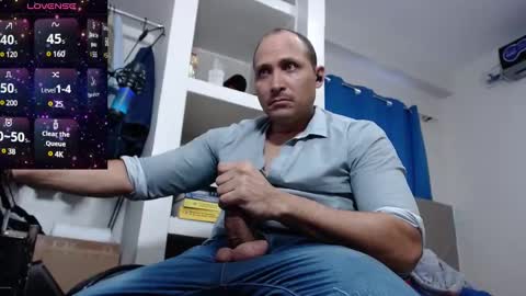 Snapshot of lewislamxxx chatting on 01/24/25, 08:00 Lewis online show from 01/24/25, 08:00