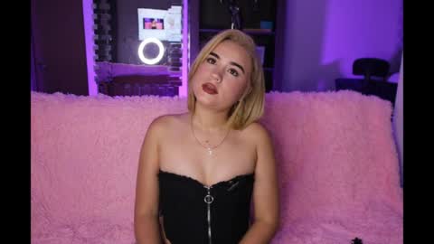 Alexandra online show from 04/10/26, 04:28