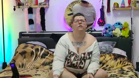 Lexi und Lex online show from 11/24/25, 07:19