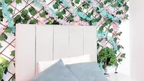 Gabrielle online show from 12/01/25, 09:47