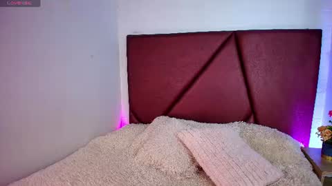 Lexi Howard  online show from 07/04/26, 06:30
