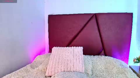 Lexi Howard  online show from 07/07/26, 07:23